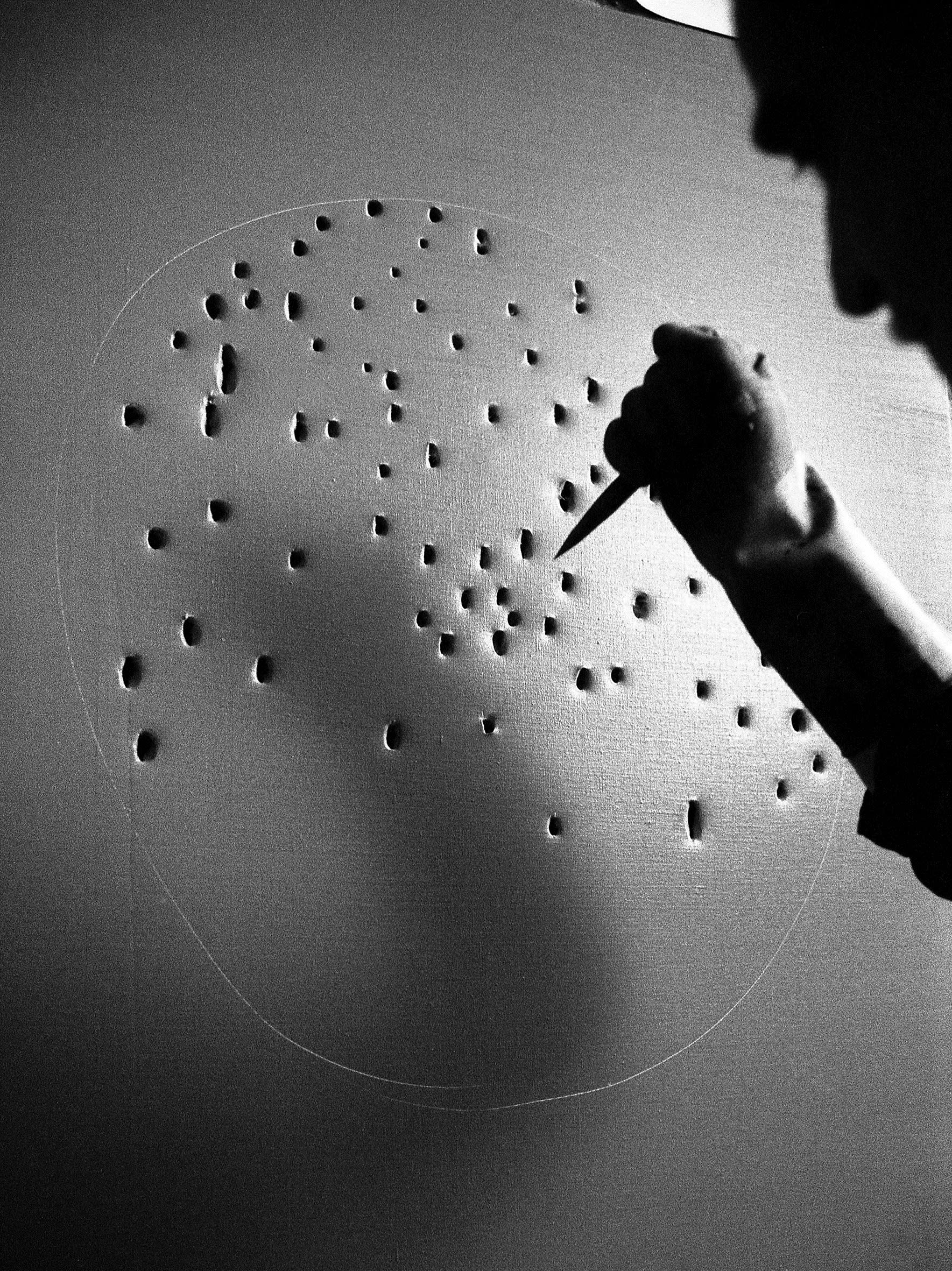 Lucio Fontana, The Sun, Milan (5)